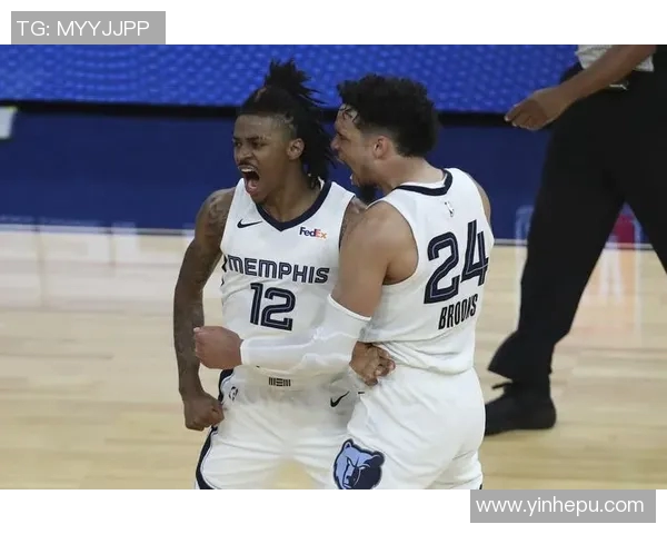 贾莫兰特展现惊人天赋引领球队崛起成NBA新星的传奇之路